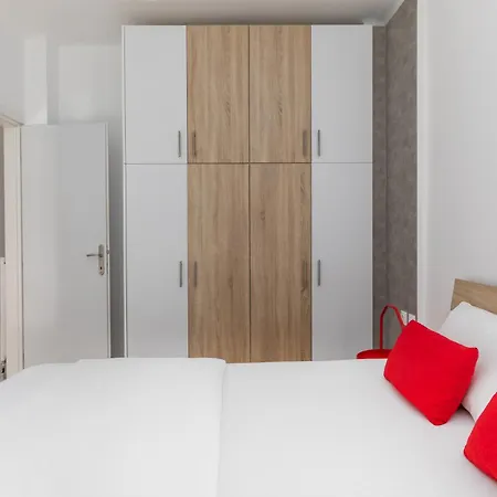 Raspberry Apt By Halu! Apartments Thessaloniki Exterior photo